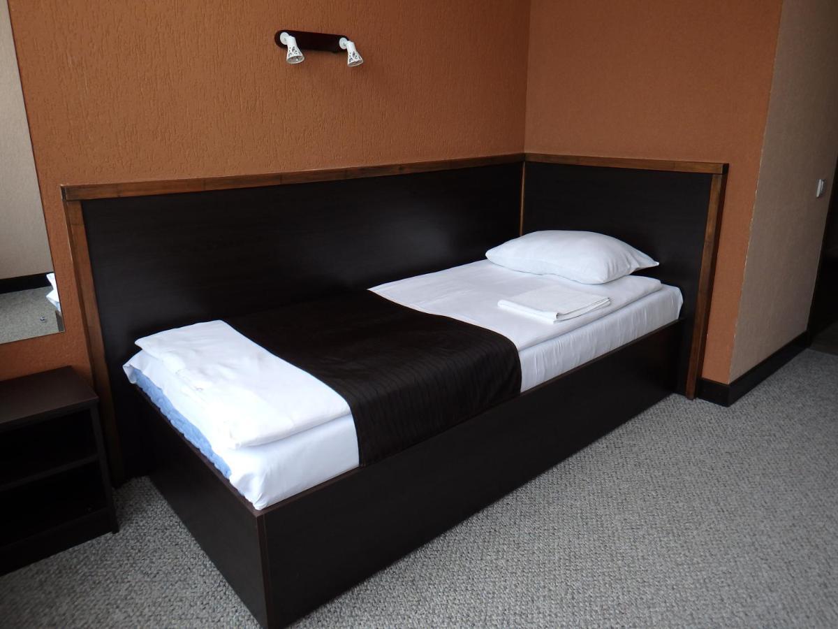 Sveciu Namai- Kazlu Ruda Hotel Bilik gambar