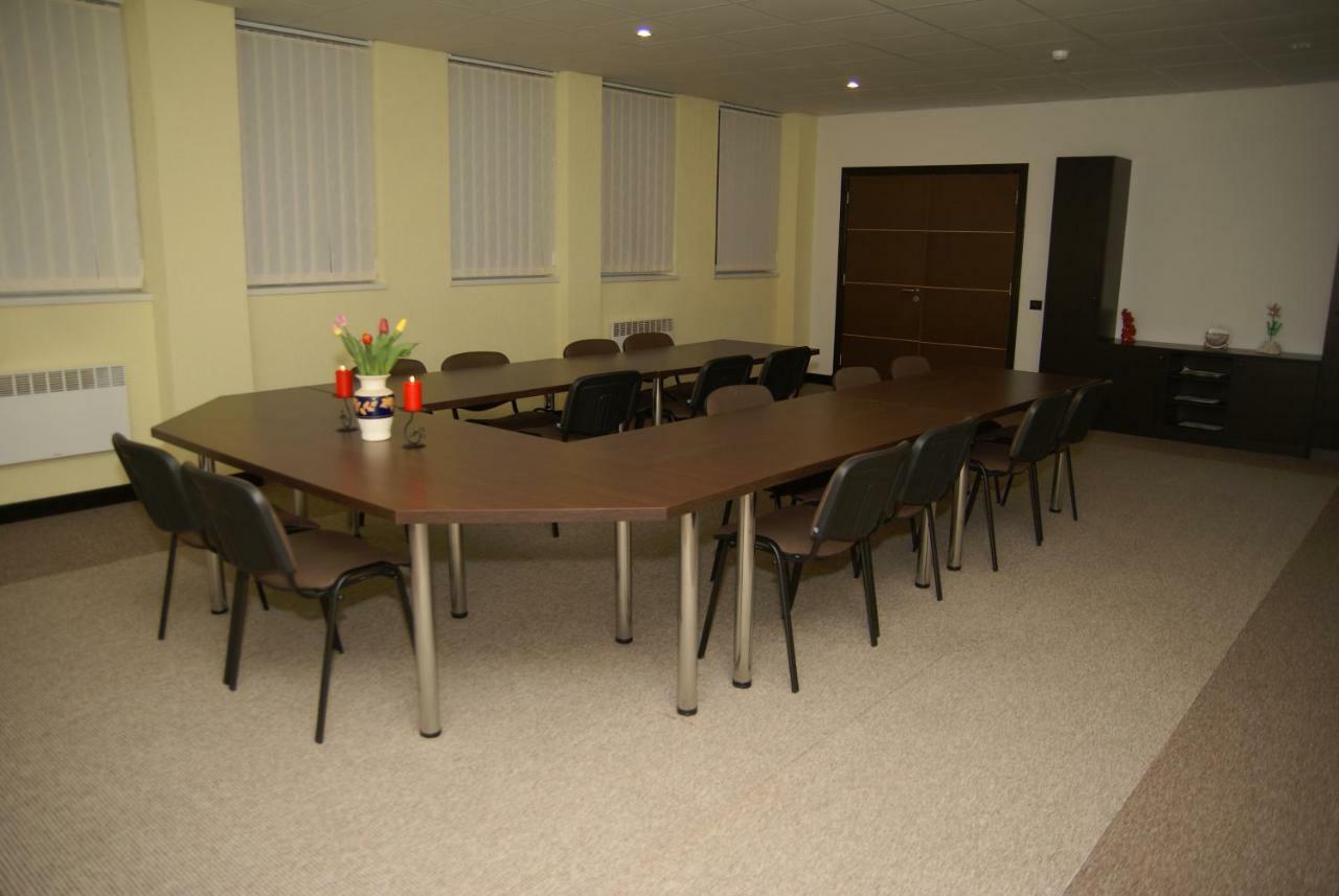 Sveciu Namai- Kazlu Ruda Hotel Luaran gambar